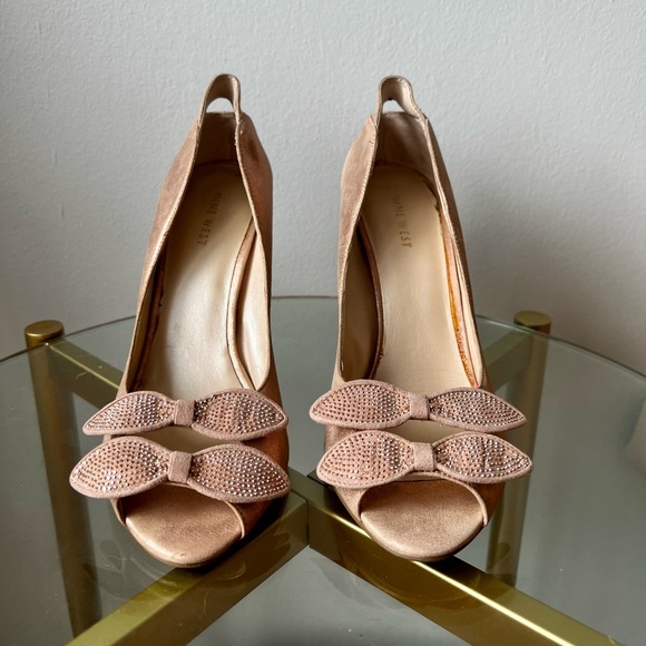 NINE WEST Spritzer Rose Gold Bow Peep Toe Pumps - Picture 1 of 5